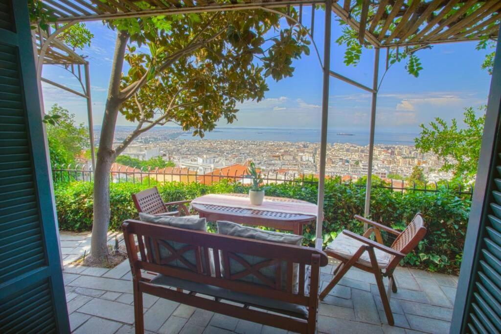 Apartment Ano Poli With Private Terrace And View Thessaloniki